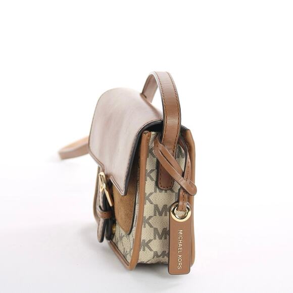 Michael Kors Signature Messenger Bag - Picture 2 of 8